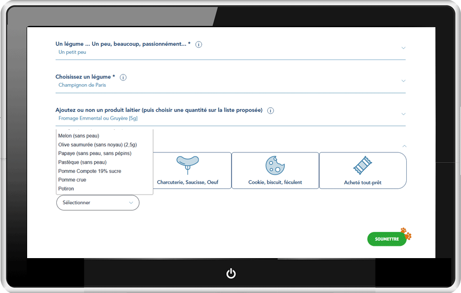 Ingredients d'une recette pour un chaton en croissance: choix de fruits ou de friandise